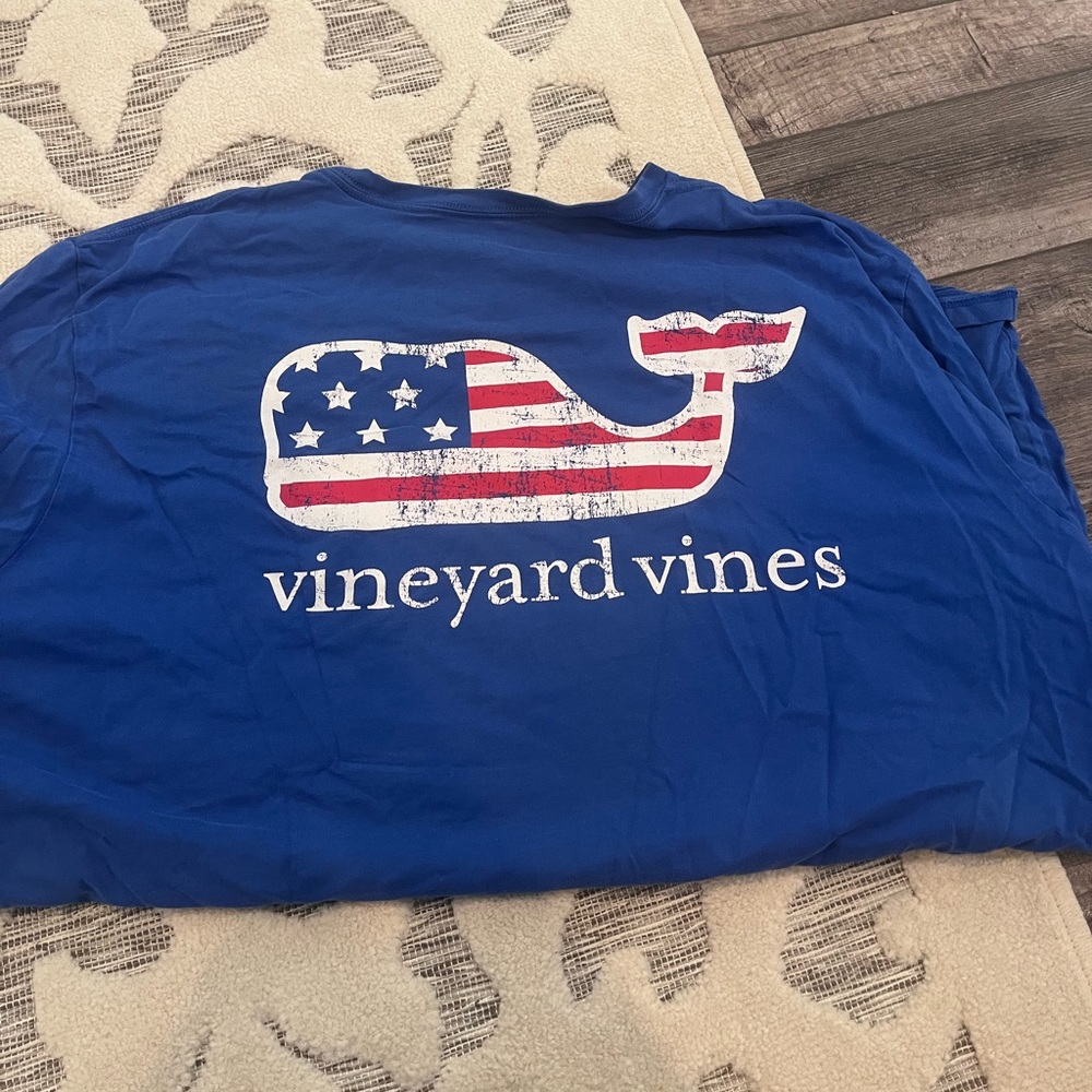 Vineyard Vines American Flag Tshirt men’s.